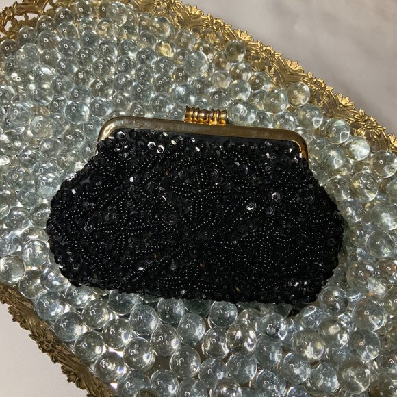 Large Beaded Coin Purse  with Kiss Lock Closure - Picture 1 of 3